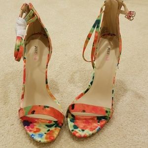 Multicolored watercolor print heels